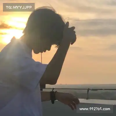 富承青
